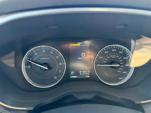 Used 2019 Subaru Crosstrek 2.0i Limited w/ Moonroof Package w/Navigation AWD/4WD image 9