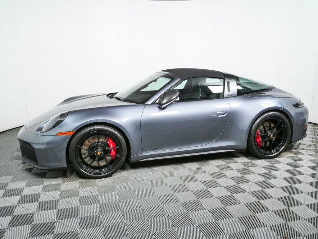 Certified 2026 Porsche 911 Targa 4 GTS AWD/4WD image 2