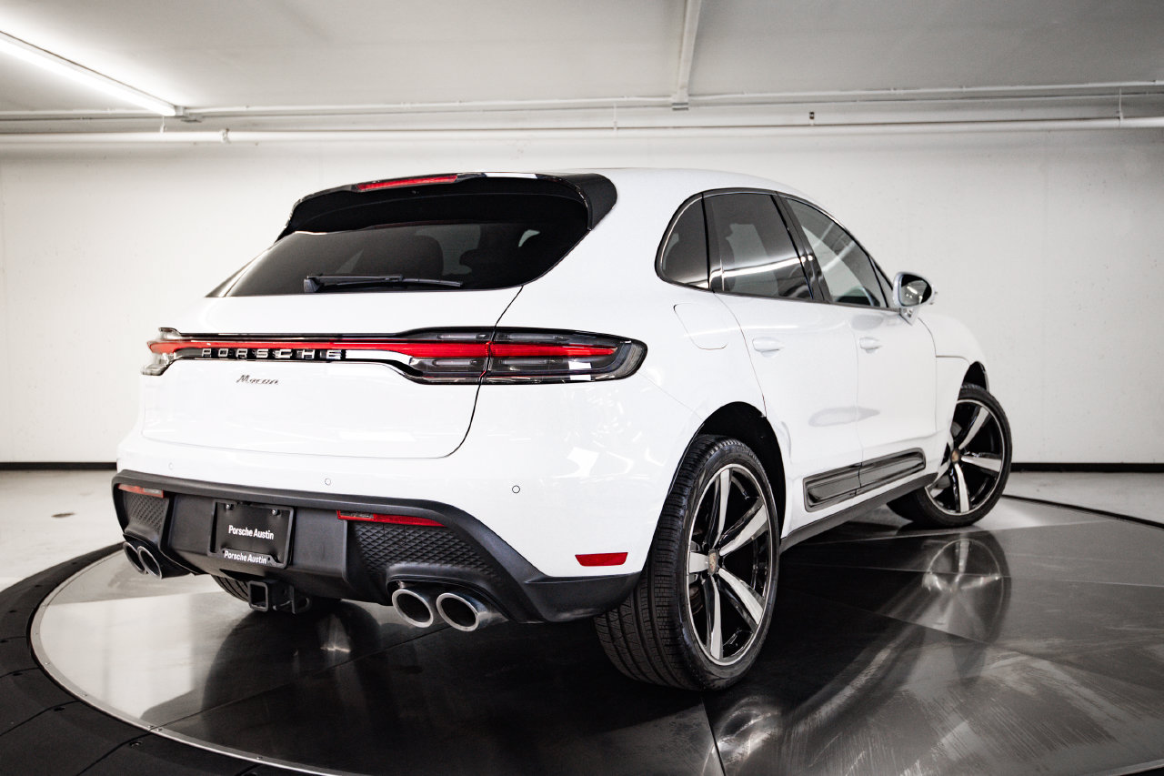 Certified 2026 Porsche Macan AWD/4WD image 7