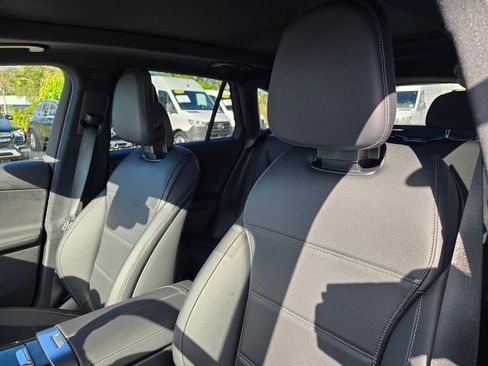 Used 2026 Mercedes-Benz GLC 300 4MATIC image 23