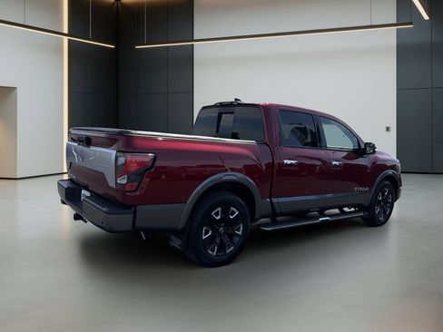 Used 2024 Nissan Titan Platinum Reserve w/ Moonroof Package RWD image 6