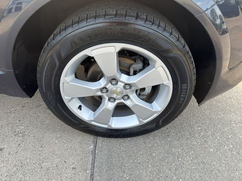 Used 2014 Chevrolet Captiva Sport LTZ FWD image 8