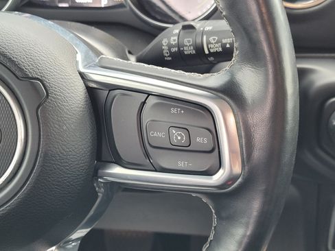Used 2021 Jeep Wrangler Unlimited Sahara w/ Cold Weather Group AWD/4WD image 11