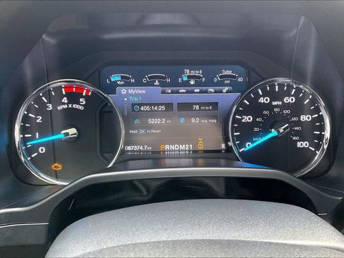 Used 2017 Ford F250 Lariat w/ Lariat Value Package image 19