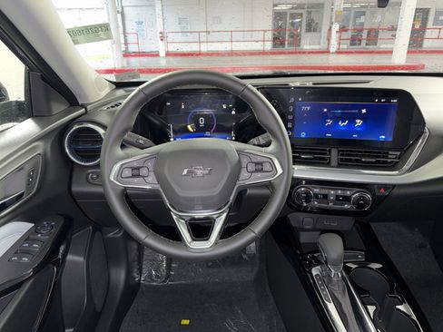 New 2026 Chevrolet Trax LT FWD image 16