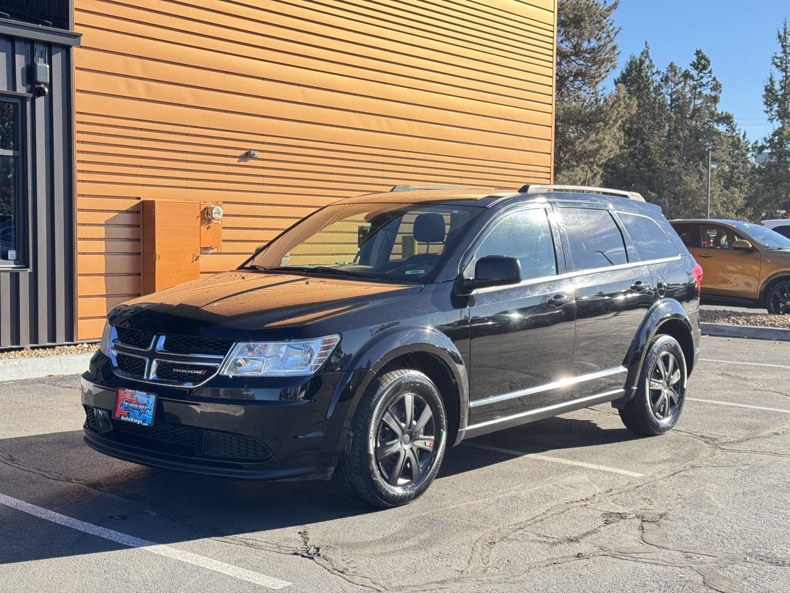 Used 2018 Dodge Journey SE AWD/4WD image 1