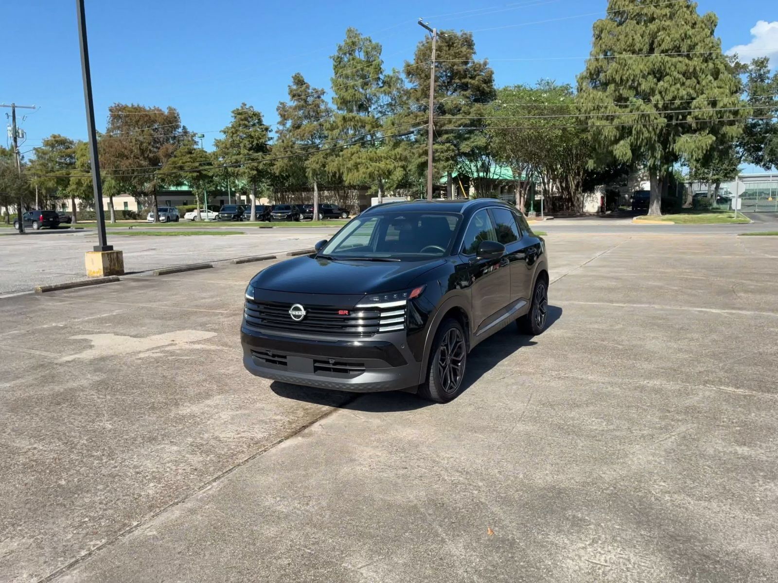Used 2026 Nissan Kicks SR FWD image 6