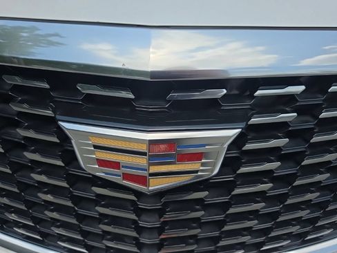 Used 2020 Cadillac XT5 Premium Luxury AWD/4WD image 6
