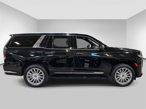 Used 2023 Cadillac Escalade Premium Luxury image 6