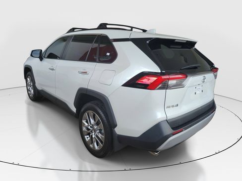 Certified 2024 Toyota RAV4 Limited FWD image 5