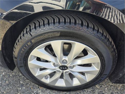 Used 2018 Kia Optima EX FWD image 11