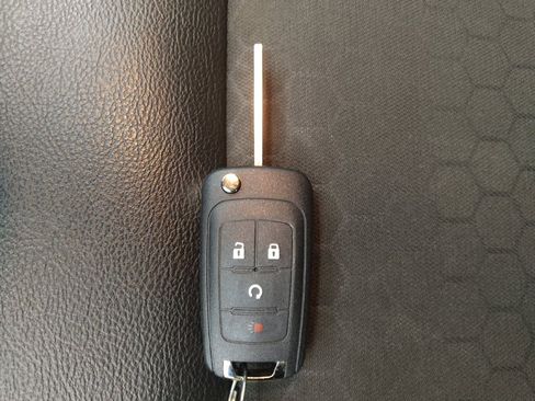 Used 2015 Buick Encore Premium AWD/4WD image 32