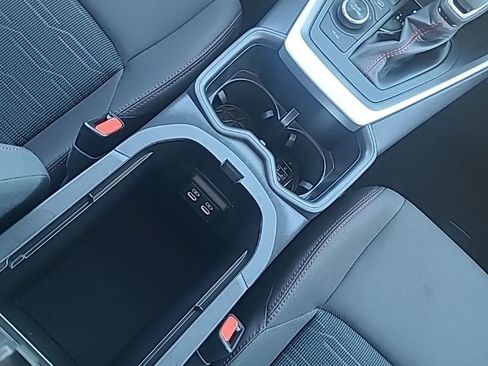 Used 2023 Toyota RAV4 SE image 15