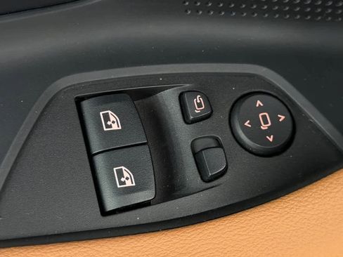 Used 2023 BMW 230i Coupe w/ Premium Package image 13