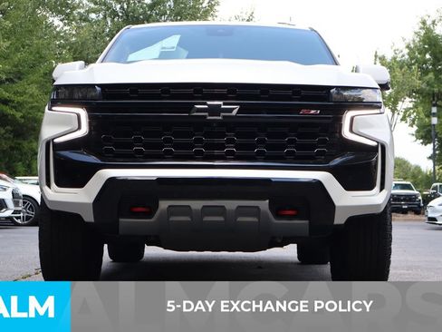 Used 2023 Chevrolet Tahoe Z71 w/ Luxury Package AWD/4WD image 3