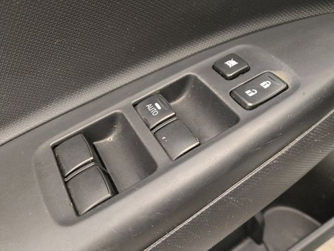 Used 2018 Mitsubishi Mirage ES image 27