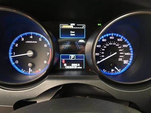 Used 2019 Subaru Outback 3.6R Limited AWD/4WD image 12
