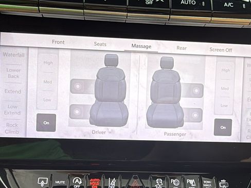 Used 2023 Jeep Grand Wagoneer L Series III w/ Rear Seat Video Group 1 AWD/4WD image 22