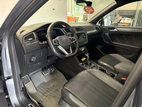 Used 2024 Volkswagen Tiguan SE R-Line AWD/4WD image 25