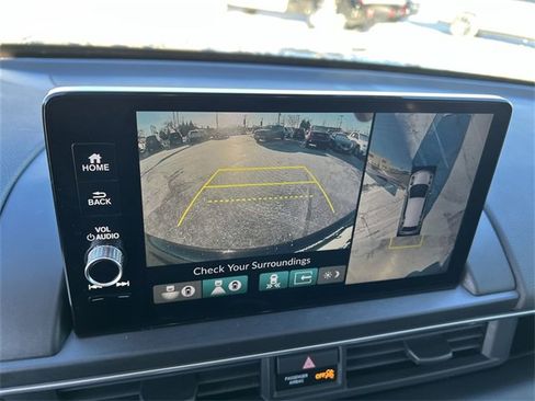 Used 2023 Honda Pilot Elite image 23