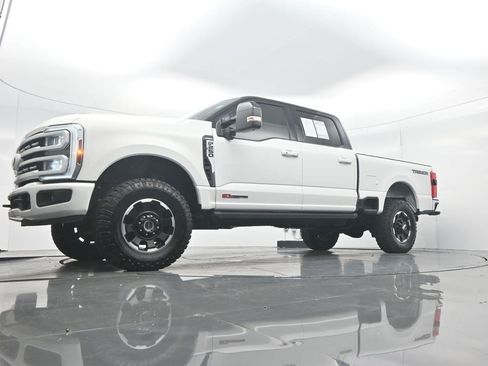 Used 2025 Ford F250 Lariat w/ Tremor Off-Road Package AWD/4WD image 57