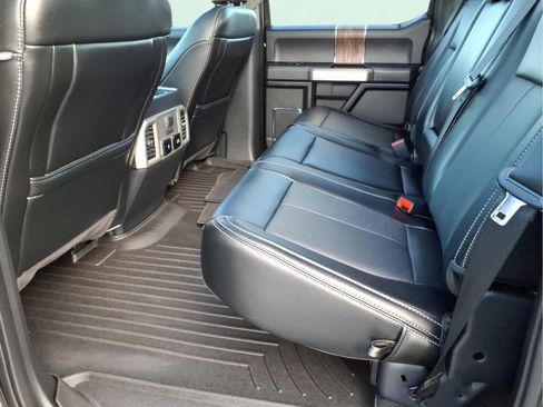 Used 2020 Ford F150 Lariat w/ Equipment Group 502A Luxury AWD/4WD image 17