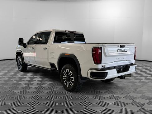 Used 2024 GMC Sierra 2500 Denali Ultimate AWD/4WD image 6