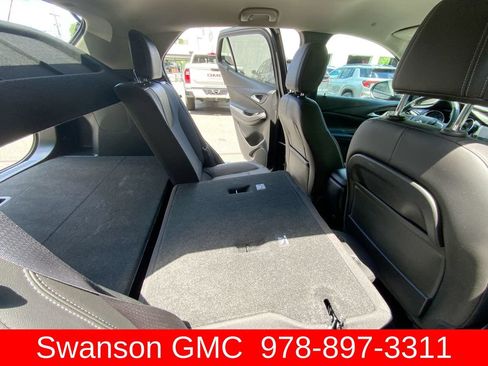 Certified 2023 Buick Encore GX Preferred w/ Cold Weather Comfort Package AWD/4WD image 31