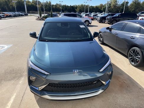 Used 2024 Buick Envista Sport Touring w/ Convenience I Package image 10