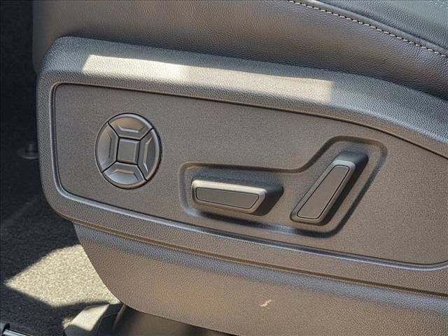 New 2025 Audi Q5 Premium w/ Convenience Package AWD/4WD image 13