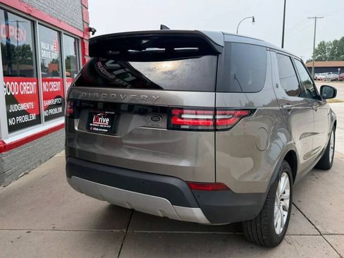 Used 2017 Land Rover Discovery HSE AWD/4WD image 10