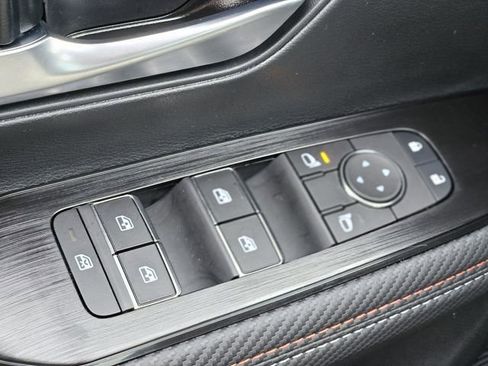 New 2026 Nissan Kicks SR FWD image 20