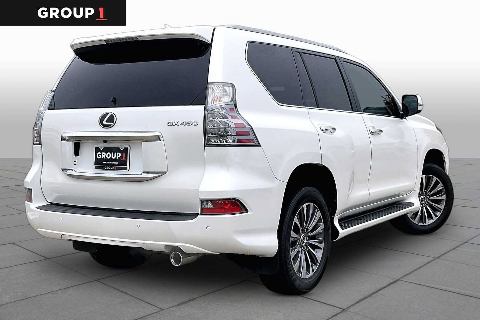 Used 2022 Lexus GX 460 Luxury w/ Off Road Package AWD/4WD image 11