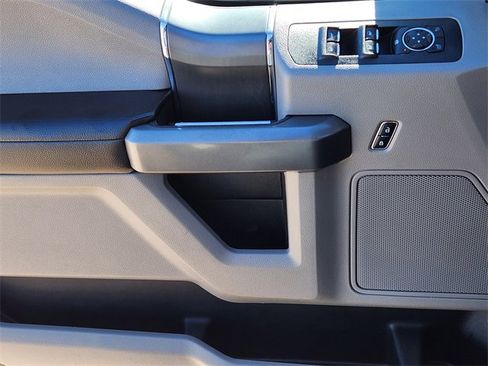 Used 2016 Ford F150 XLT w/ Equipment Group 302A Luxury image 22