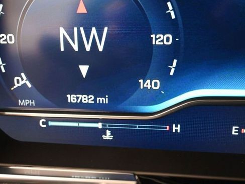 Used 2022 Chevrolet Silverado 1500 RST image 17