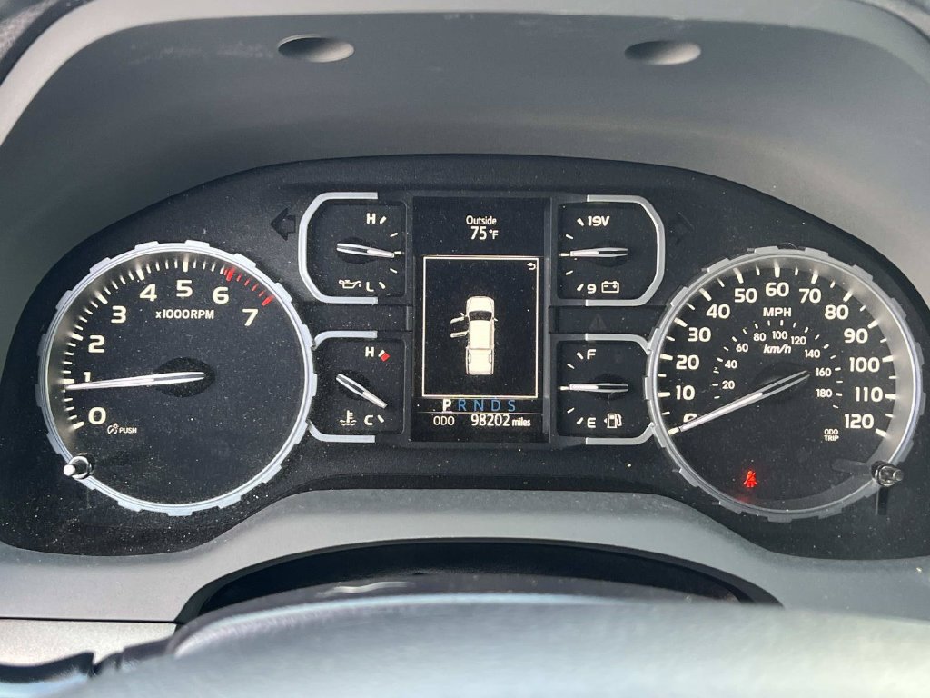 Used 2021 Toyota Tundra SR5 w/ SR5 Leather Package RWD image 27