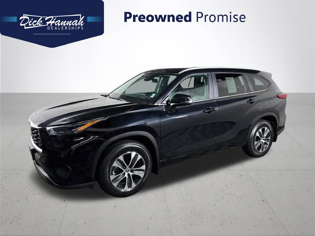 Used 2023 Toyota Highlander XLE AWD/4WD image 1