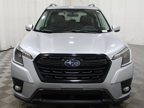 Used 2022 Subaru Forester Premium image 34