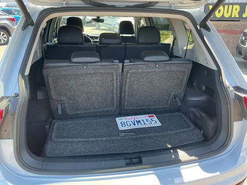 Used 2019 Volkswagen Tiguan SEL w/ 3rd Row Seat Package AWD/4WD image 15
