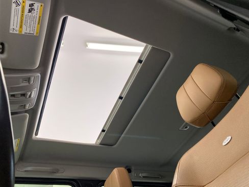 Used 2017 Mercedes-Benz G 550 image 15