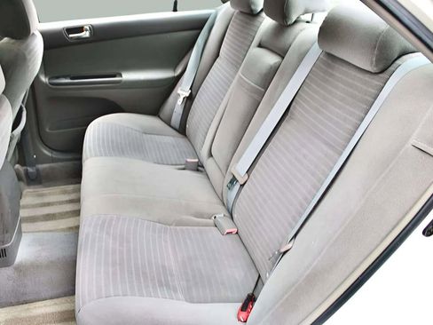 Used 2005 Toyota Camry LE image 20