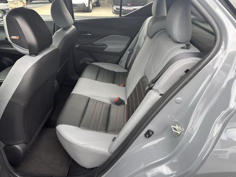 Used 2022 Nissan Kicks SR w/ Premium Package FWD image 12