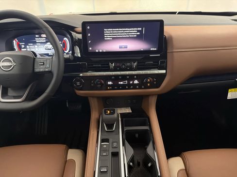 New 2026 Nissan Pathfinder Platinum w/ Cargo Package image 19