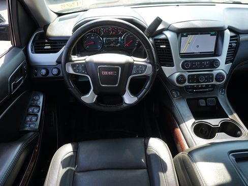 Used 2020 GMC Yukon XL SLT w/ Enhanced Security Package AWD/4WD image 20