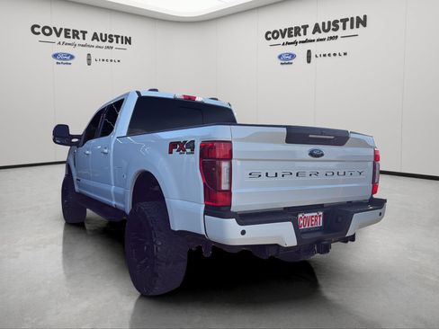 Used 2022 Ford F250 Lariat w/ Lariat Ultimate Package AWD/4WD image 3