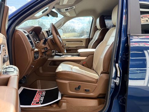 Used 2023 RAM 3500 Laramie image 21