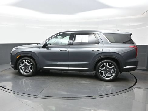 Certified 2023 Hyundai Palisade SEL w/ Winter Package AWD/4WD image 3