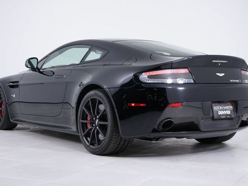Used 2015 Aston Martin V12 Vantage S RWD image 17
