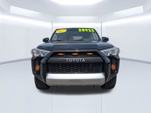 Used 2017 Toyota 4Runner SR5 Premium image 9