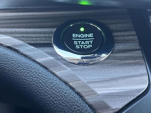 Used 2020 Ford Explorer Limited image 28